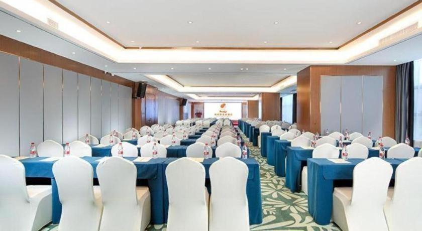 Venus Royal Hotel Guangxi Wuzhou Sanqicheng Meiguihu Park Kültér fotó